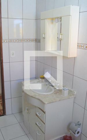 Casa à venda com 220m², 3 quartos e 6 vagasBanheiro 2