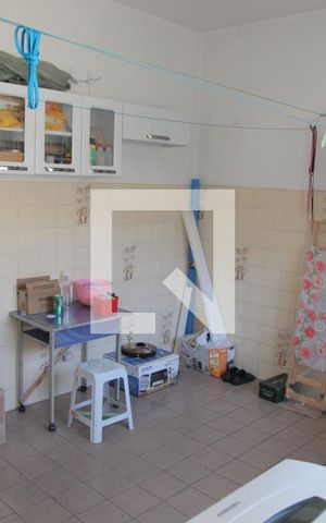 Casa à venda com 220m², 3 quartos e 6 vagasÁrea de Serviço