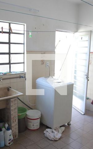 Casa à venda com 220m², 3 quartos e 6 vagasCozinha