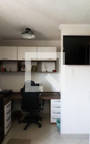 Casa à venda com 250m², 2 quartos e 2 vagasSuíte