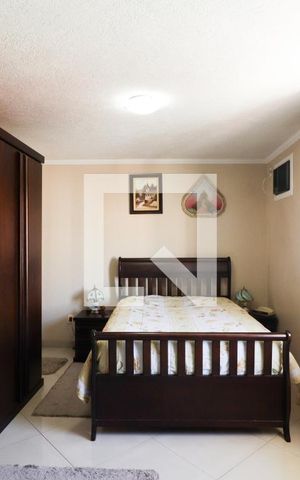 Casa à venda com 250m², 2 quartos e 2 vagasSuíte