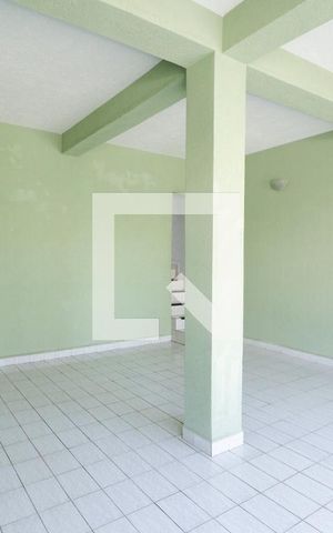 Casa à venda com 250m², 2 quartos e 2 vagasGaragem