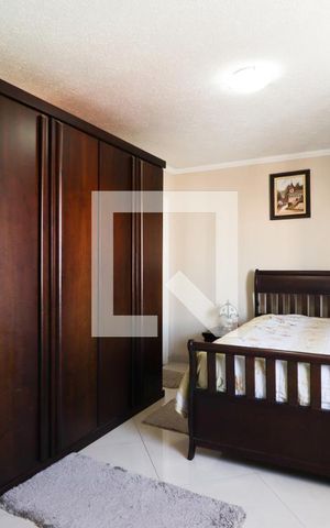 Casa à venda com 250m², 2 quartos e 2 vagasSuíte
