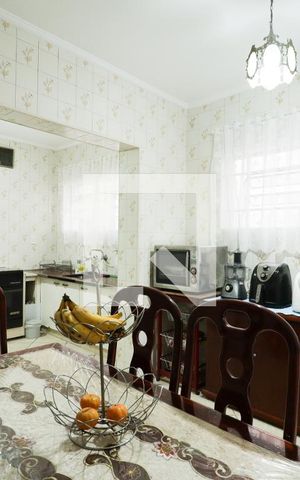 Casa à venda com 250m², 2 quartos e 2 vagasCozinha e Sala de Jantar