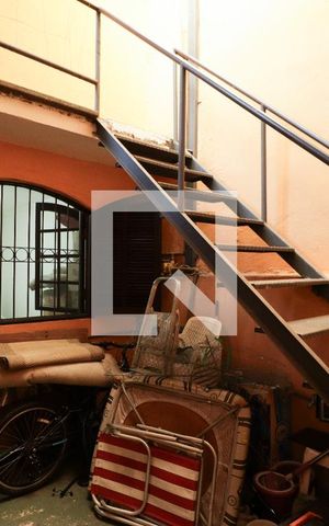 Casa à venda com 250m², 2 quartos e 2 vagasFundo e Terraço da Edícula