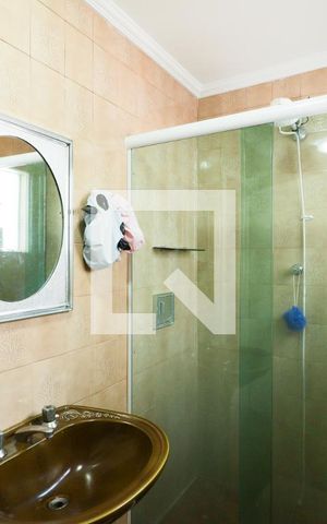 Casa à venda com 250m², 2 quartos e 2 vagasBanheiro 1