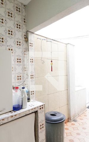 Casa à venda com 250m², 2 quartos e 2 vagasÁrea de Serviço