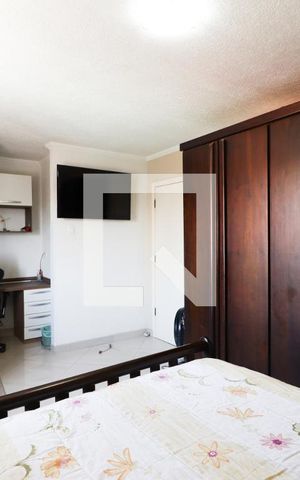 Casa à venda com 250m², 2 quartos e 2 vagasSuíte