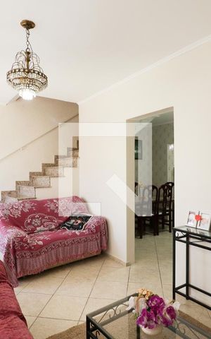 Casa à venda com 250m², 2 quartos e 2 vagasSala