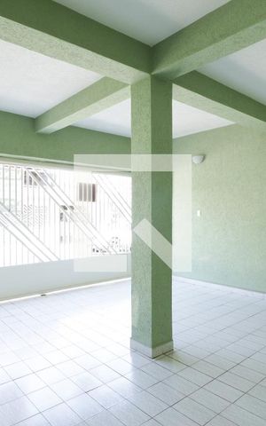 Casa à venda com 250m², 2 quartos e 2 vagasGaragem