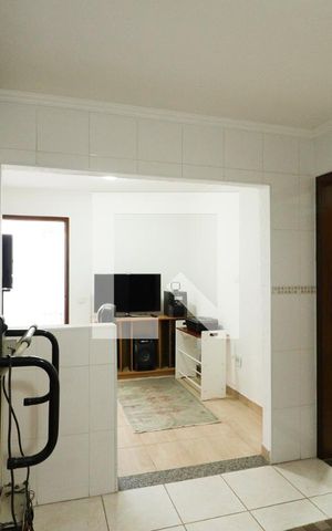 Casa à venda com 250m², 2 quartos e 2 vagasCozinha da Edícula