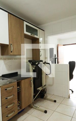 Casa à venda com 250m², 2 quartos e 2 vagasCozinha da Edícula