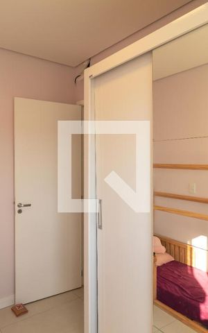 Apartamento à venda com 72m², 3 quartos e 2 vagas Apartamento à venda com 72m², 3 quartos e 2 vagasQuarto 01