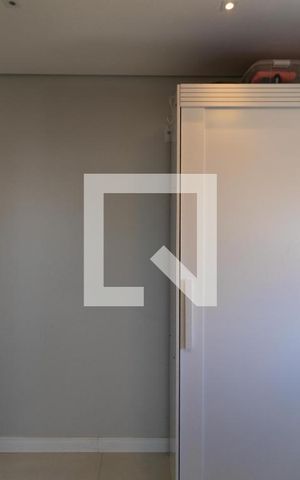 Apartamento à venda com 72m², 3 quartos e 2 vagas Apartamento à venda com 72m², 3 quartos e 2 vagasSuíte