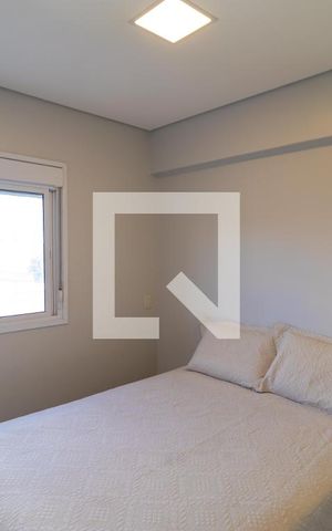 Apartamento à venda com 72m², 3 quartos e 2 vagas Apartamento à venda com 72m², 3 quartos e 2 vagasSuíte