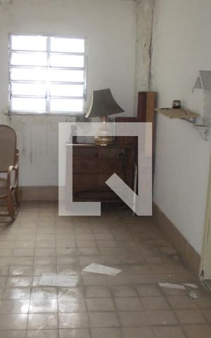 Casa à venda com 270m², 4 quartos e 1 vagaQuarto