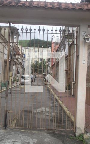 Casa à venda com 270m², 4 quartos e 1 vagaFachada
