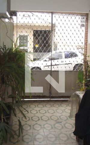 Casa à venda com 270m², 4 quartos e 1 vagaÁrea comum