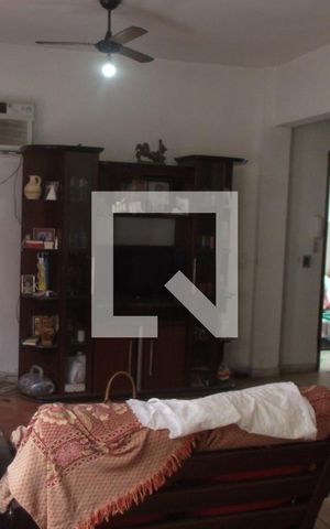 Casa à venda com 270m², 4 quartos e 1 vagaSala