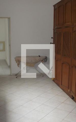 Casa à venda com 270m², 4 quartos e 1 vagaQuarto