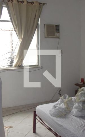 Casa à venda com 270m², 4 quartos e 1 vagaQuarto