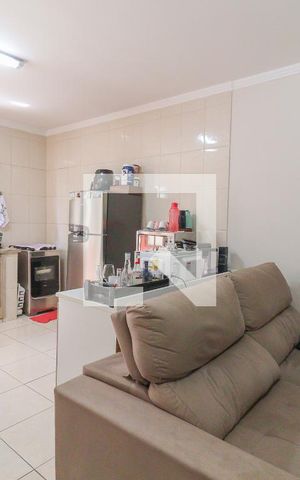 Casa à venda com 260m², 4 quartos e 3 vagas Casa à venda com 260m², 4 quartos e 3 vagasEdícula
