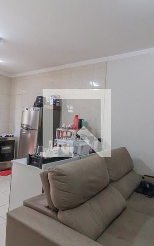 Casa à venda com 260m², 4 quartos e 3 vagas Casa à venda com 260m², 4 quartos e 3 vagasEdícula