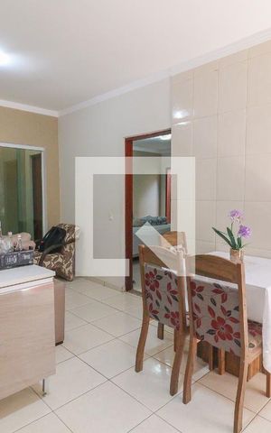 Casa à venda com 260m², 4 quartos e 3 vagas Casa à venda com 260m², 4 quartos e 3 vagasEdícula