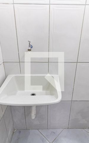 Casa para alugar com 50m², 1 quarto e 1 vaga Casa para alugar com 50m², 1 quarto e 1 vagaLavanderia