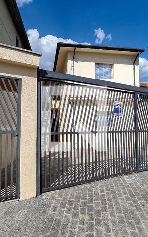Casa para alugar com 50m², 1 quarto e 1 vaga Casa para alugar com 50m², 1 quarto e 1 vagaFachada