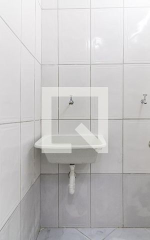 Casa para alugar com 50m², 1 quarto e 1 vaga Casa para alugar com 50m², 1 quarto e 1 vagaLavanderia