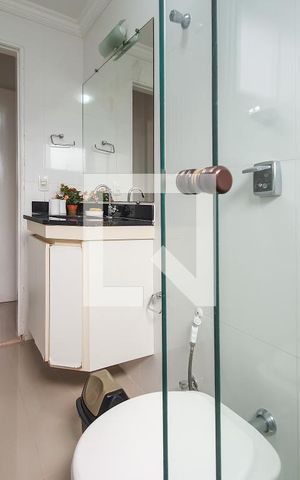 Apartamento para alugar com 126m², 3 quartos e sem vaga Apartamento para alugar com 126m², 3 quartos e sem vagaBanheiro 1