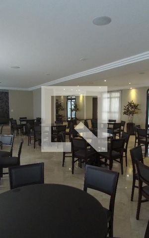 Apartamento à venda com 200m², 3 quartos e 4 vagasÁrea comum - Salão de festas