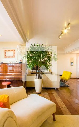 Apartamento à venda com 200m², 4 quartos e 3 vagas Apartamento à venda com 200m², 4 quartos e 3 vagasSala