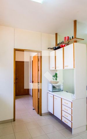 Apartamento à venda com 200m², 4 quartos e 3 vagas Apartamento à venda com 200m², 4 quartos e 3 vagasCopa/Cozinha