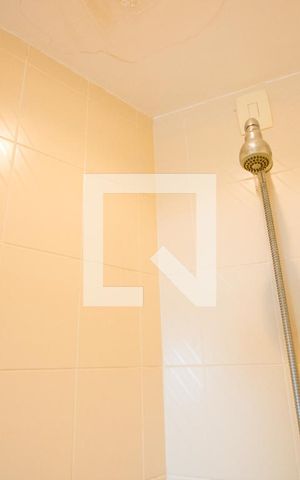 Apartamento à venda com 200m², 4 quartos e 3 vagas Apartamento à venda com 200m², 4 quartos e 3 vagasBanheiro do quarto 3