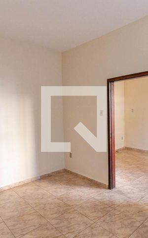 Casa à venda com 182m², 3 quartos e 1 vaga Casa à venda com 182m², 3 quartos e 1 vagaSala