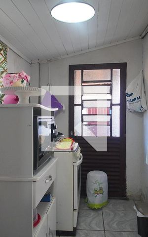 Casa à venda com 150m², 3 quartos e 2 vagascozinha