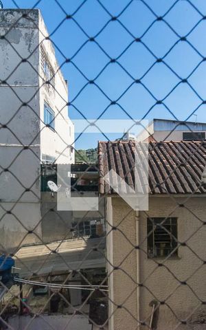 Apartamento à venda com 99m², 3 quartos e 2 vagas Apartamento à venda com 99m², 3 quartos e 2 vagasVista do Quarto de Serviço