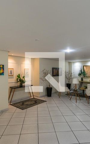 Apartamento à venda com 99m², 3 quartos e 2 vagas Apartamento à venda com 99m², 3 quartos e 2 vagasPortaria