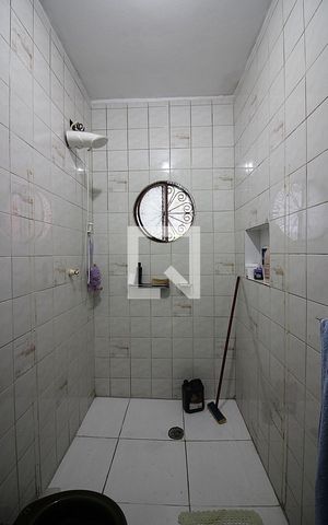 Casa à venda com 250m², 4 quartos e 2 vagasBanheiro Social