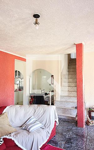Casa à venda com 250m², 4 quartos e 2 vagasSala 