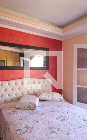 Casa à venda com 250m², 4 quartos e 2 vagasQuarto 1 - Suíte