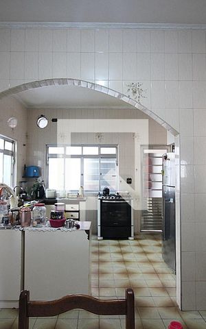 Casa à venda com 250m², 4 quartos e 2 vagasCozinha