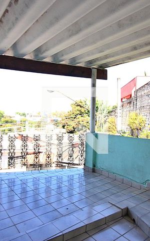 Casa à venda com 250m², 4 quartos e 2 vagasLavanderia e churrasqueira 