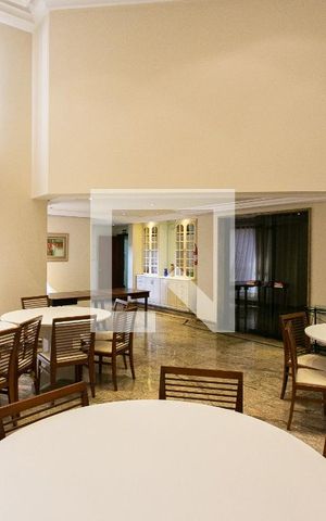 Apartamento à venda com 277m², 4 quartos e 4 vagasÁrea comum - Salão de festas