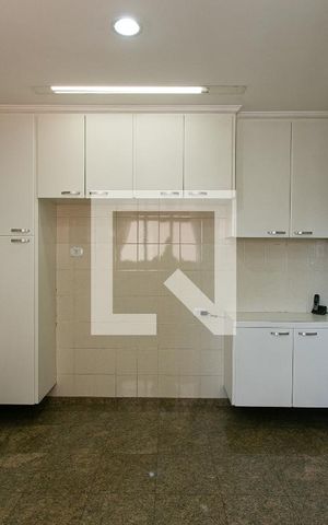 Apartamento à venda com 277m², 4 quartos e 4 vagasCozinha