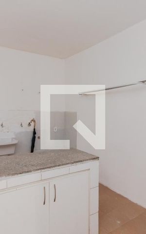 Casa à venda com 250m², 4 quartos e 1 vaga Casa à venda com 250m², 4 quartos e 1 vagaÁrea de Serviço