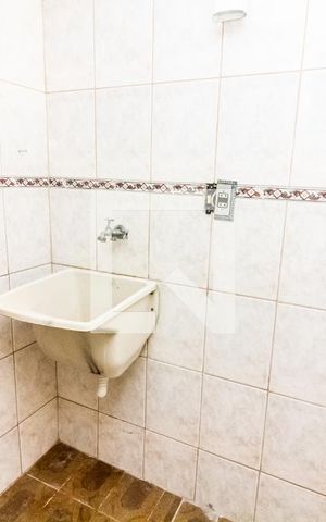 Casa de condomínio à venda com 48m², 2 quartos e 1 vaga Casa de condomínio à venda com 48m², 2 quartos e 1 vagaLavanderia