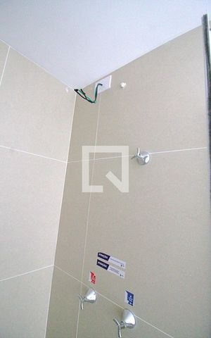 Studio para alugar com 24m², 1 quarto e sem vaga Studio para alugar com 24m², 1 quarto e sem vagaBanheiro